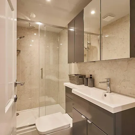 Host & - Ross's View